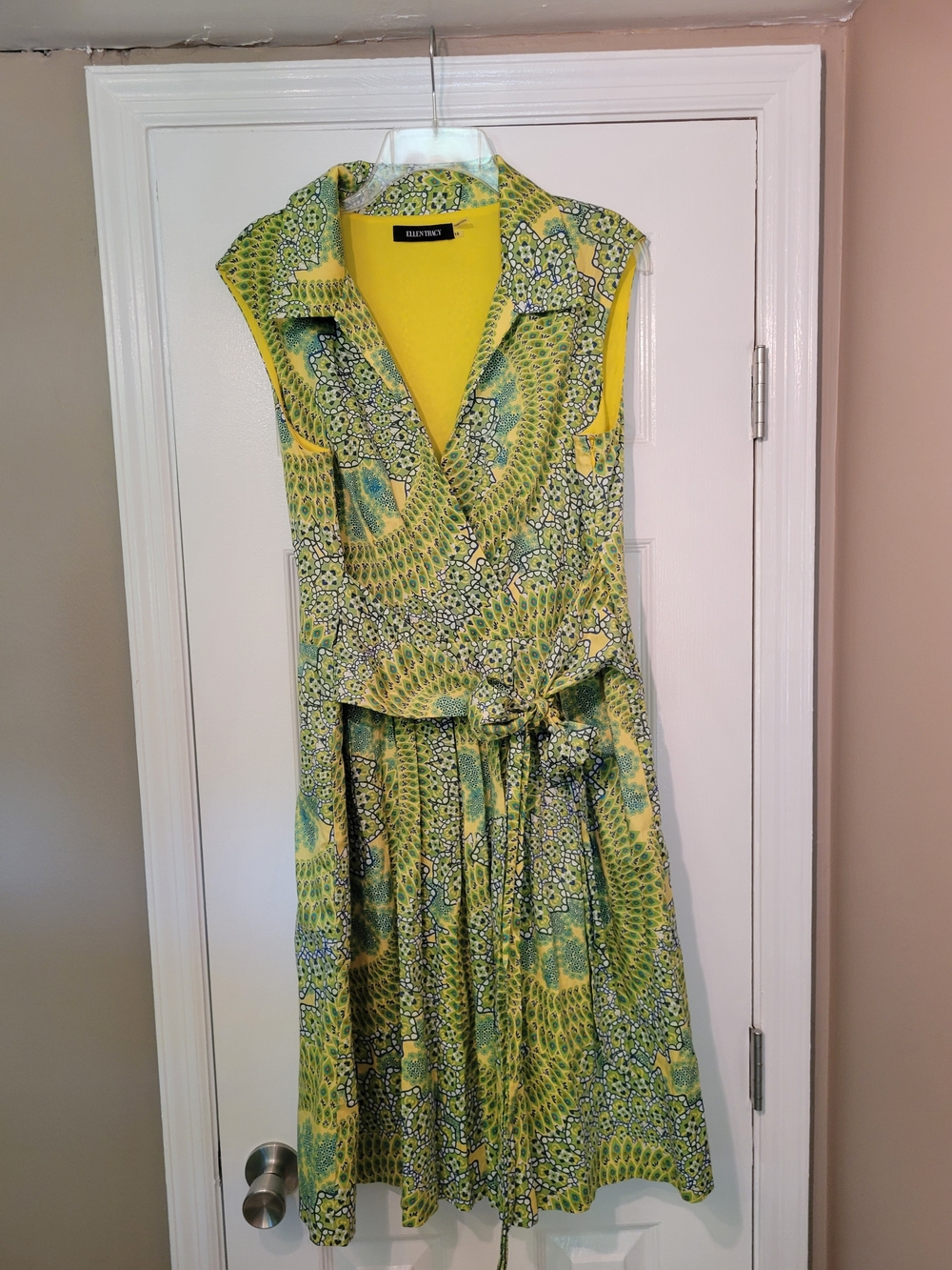 Ellen Tracy Green and Yellow Printed Sleeveless Midi Dress